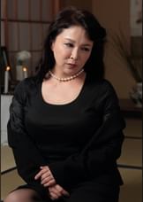 五十路の美乳未亡人2
